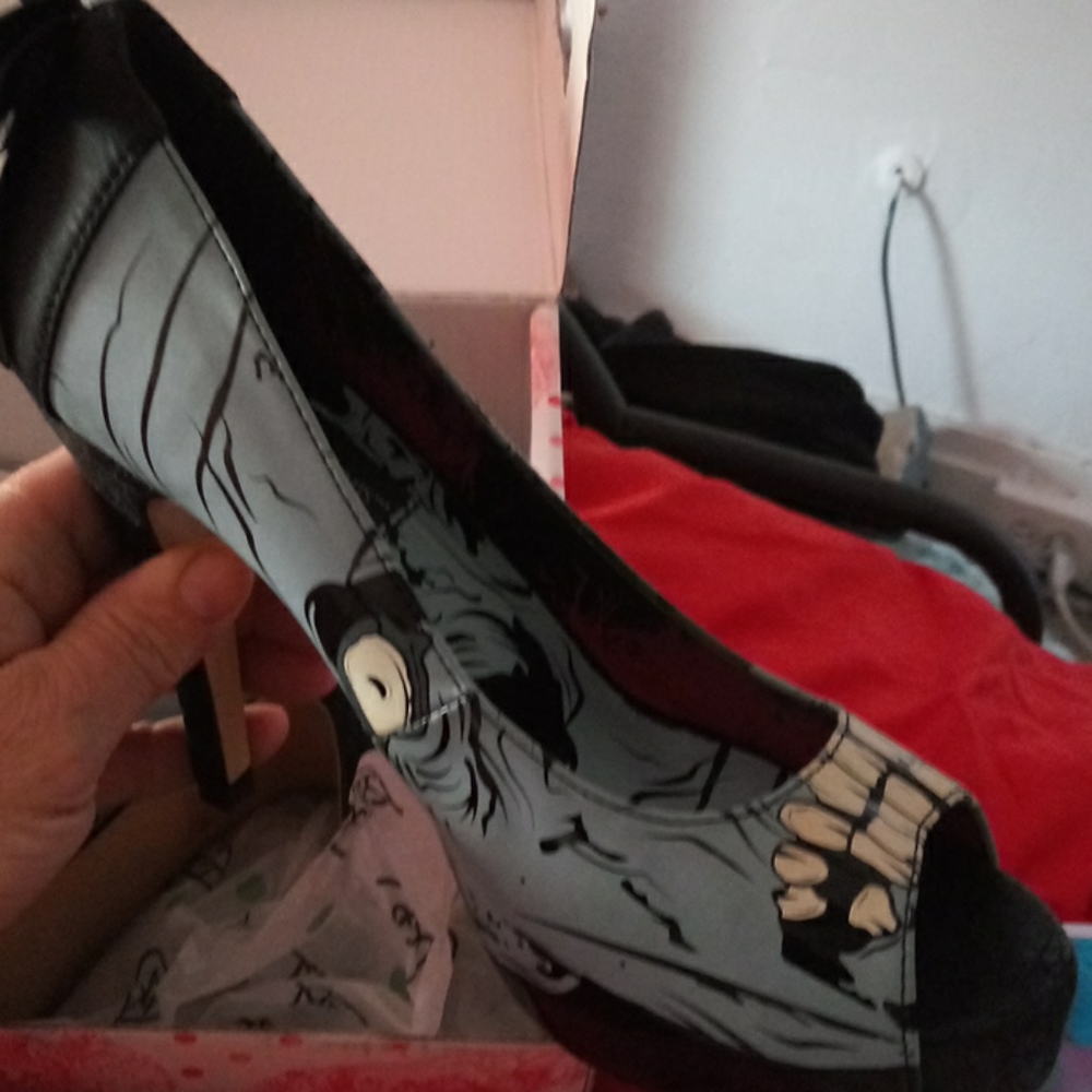 Shoes